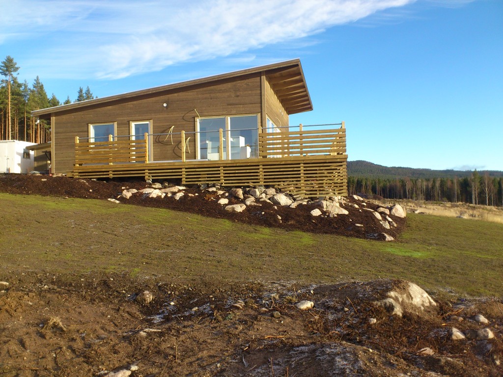 Huset på tomt C14 badar i höstsolen